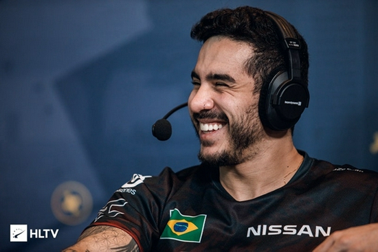 揭秘国服典韦出装铭文与边路策略